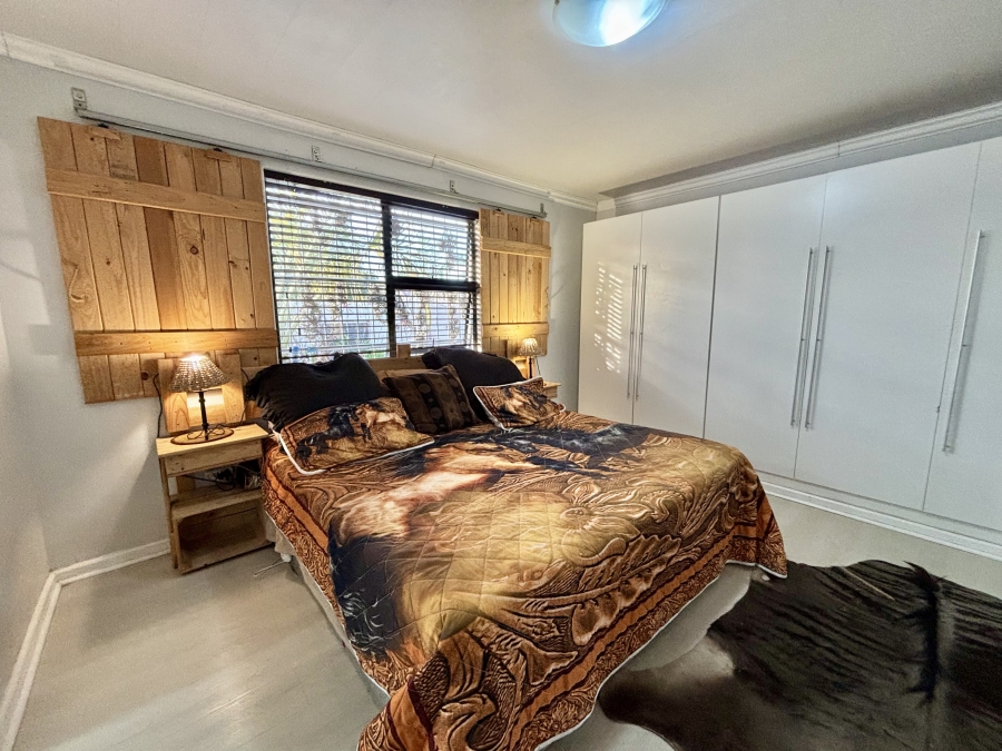 3 Bedroom Property for Sale in Loucharmante Western Cape